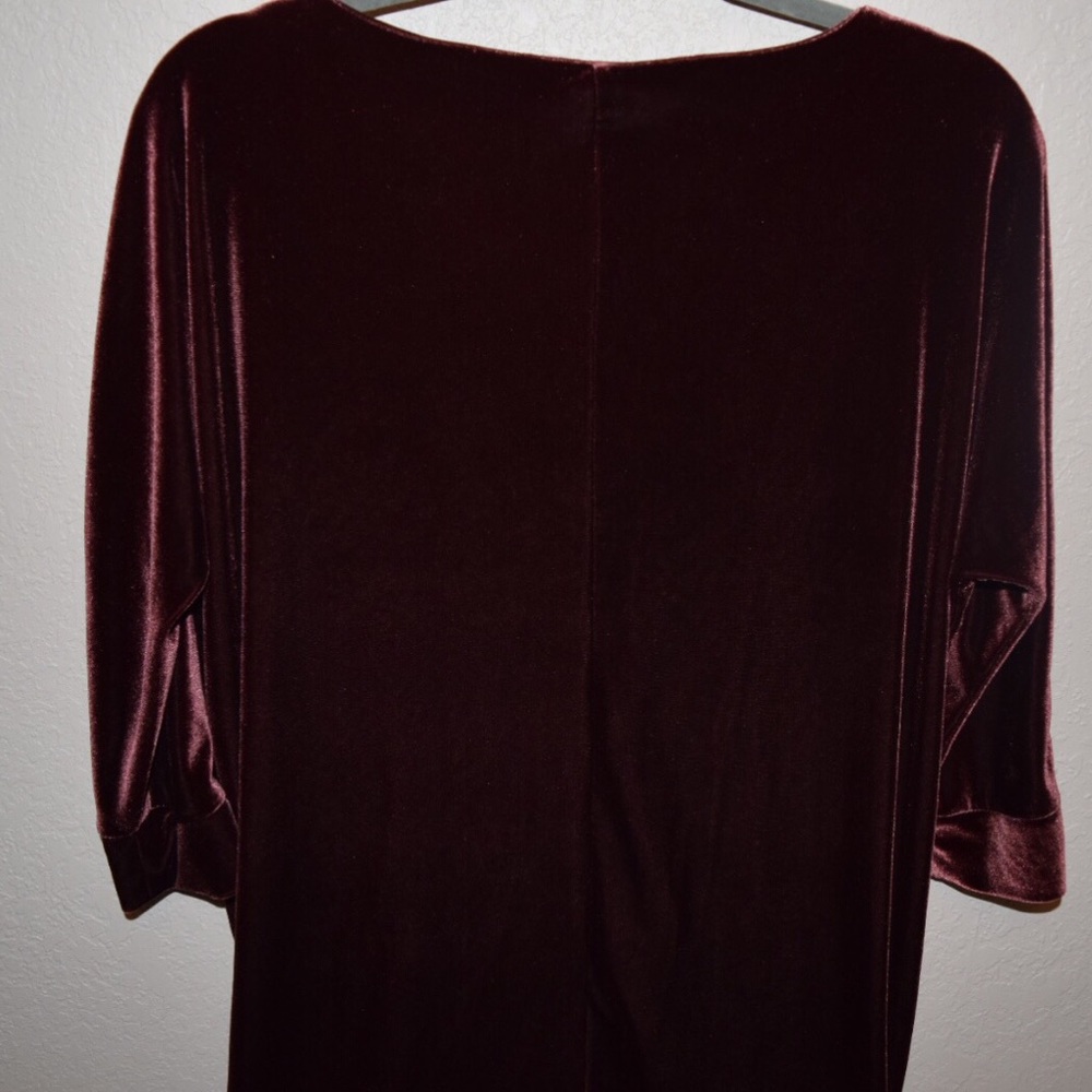 🛑SOLD🛑 New York and company maroon velvet dress - Picture 6 of 6